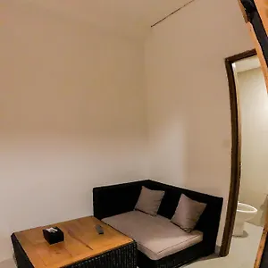 Dbeds Kuta Hostal